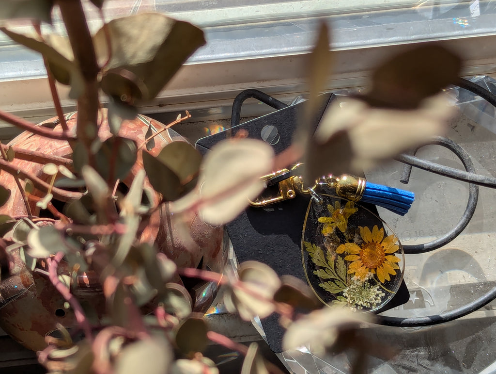 Flower zipper clipper