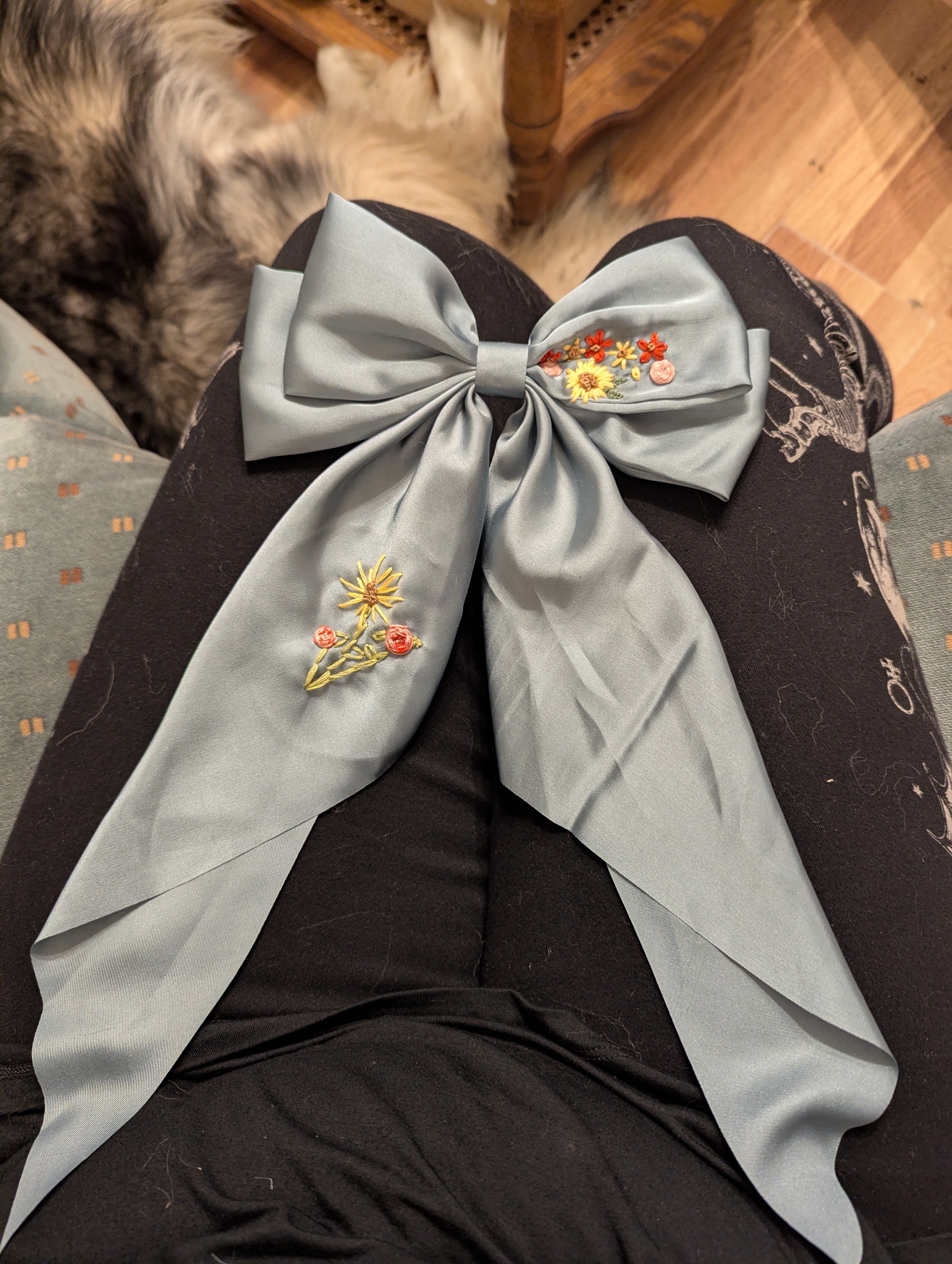 Embroidered hair bow