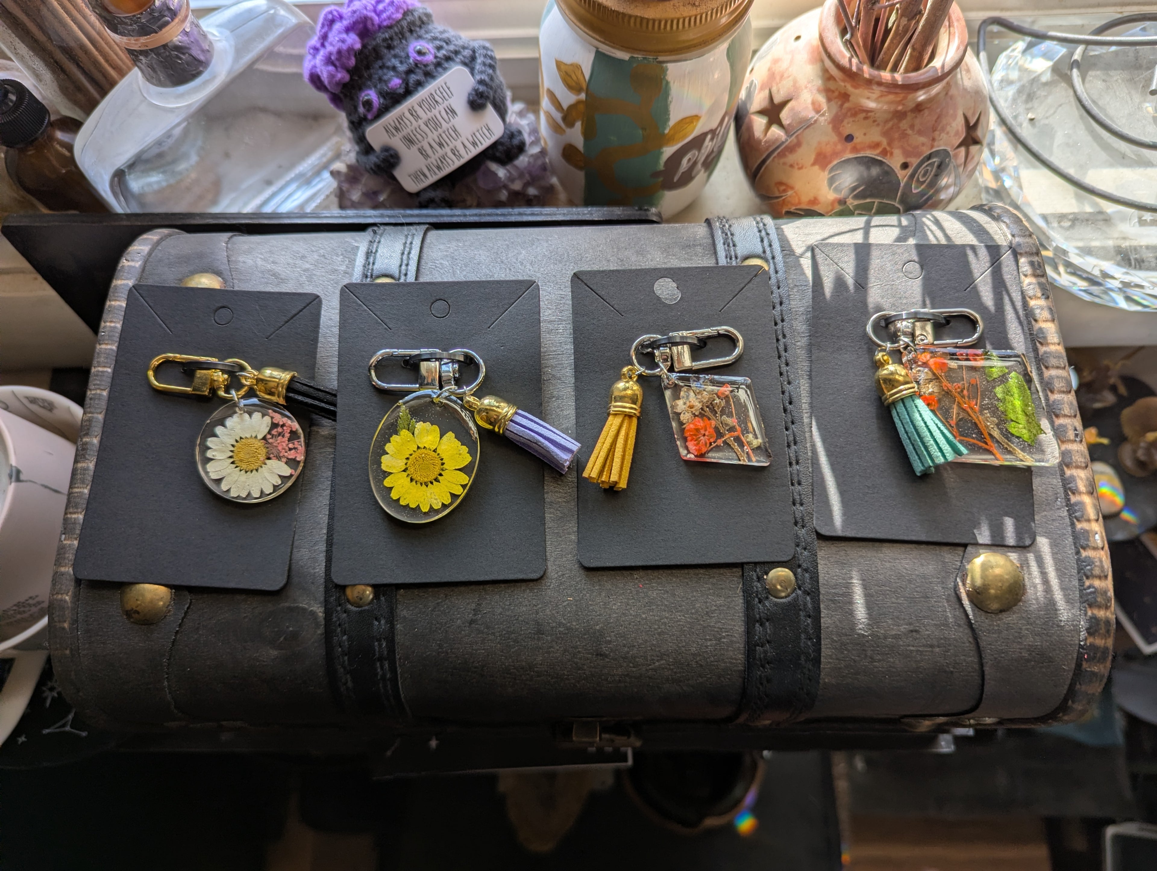 Flower zipper clipper