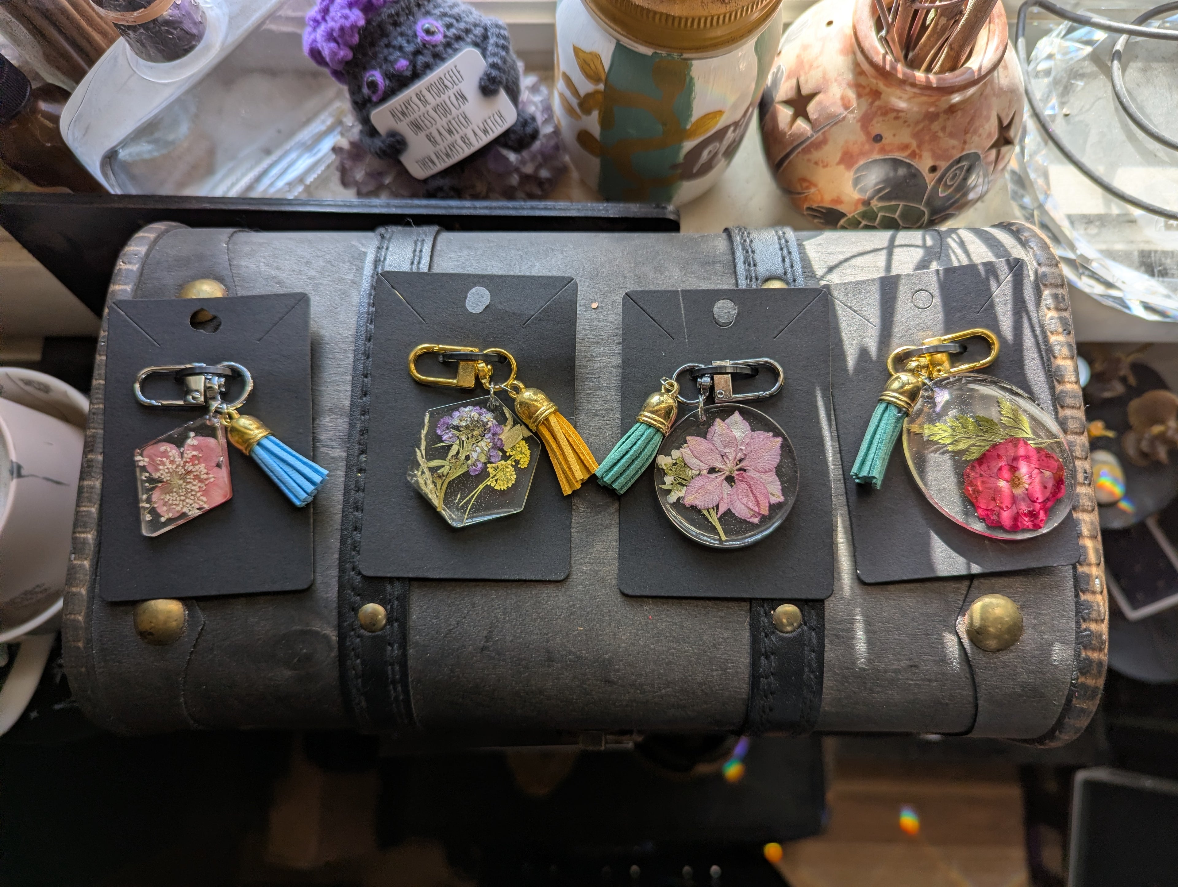 Flower zipper clipper